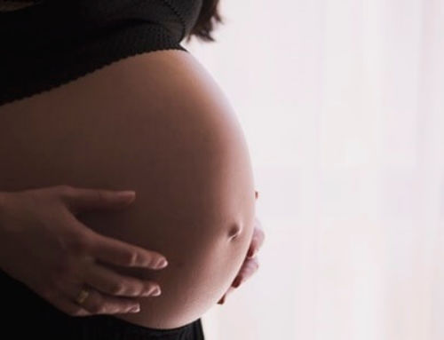 Maternità: congedo obbligatorio, facoltativo, retribuzione e maternità a rischio.